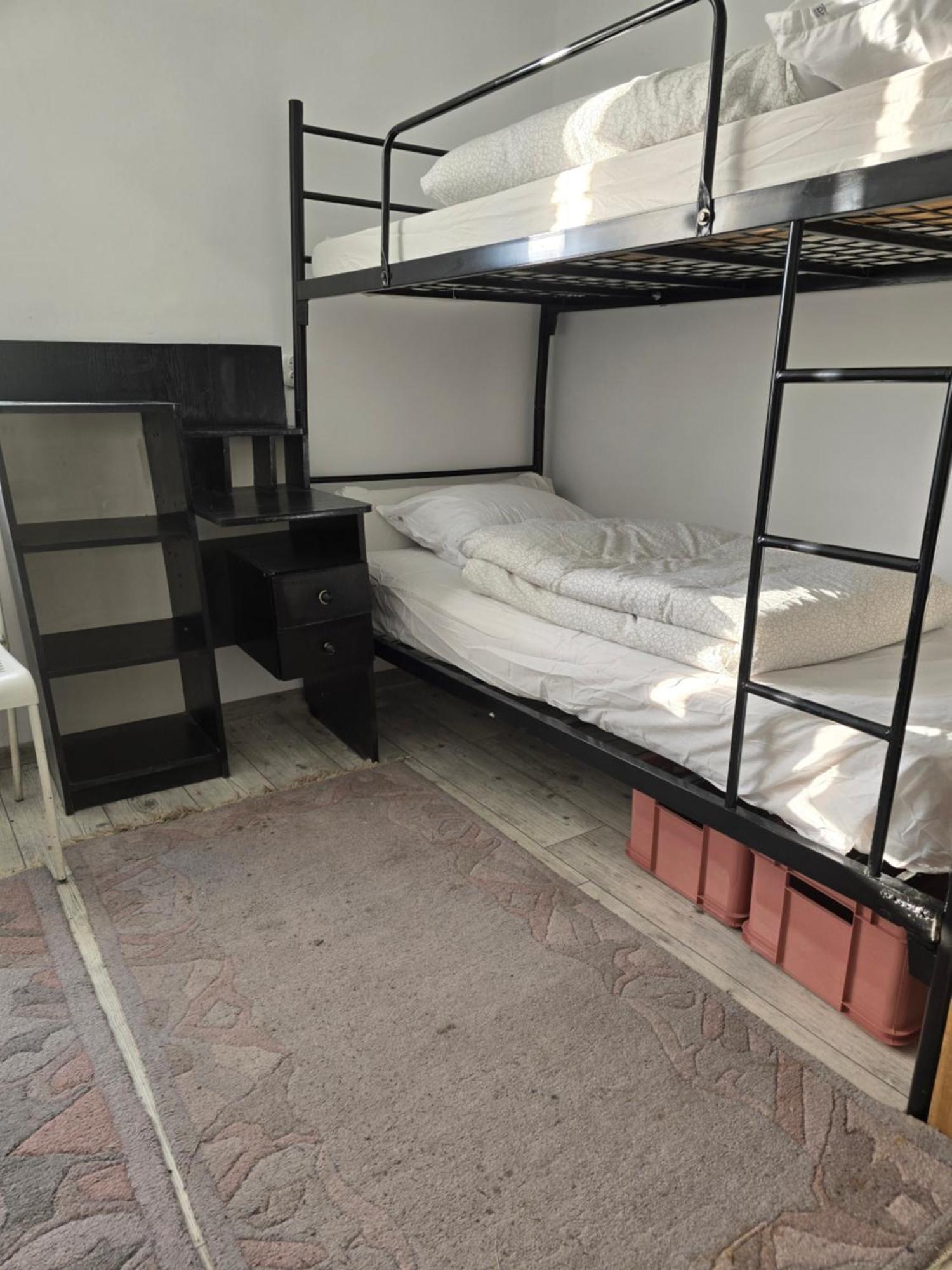 Hostel เจียลองกา ภายนอก รูปภาพ